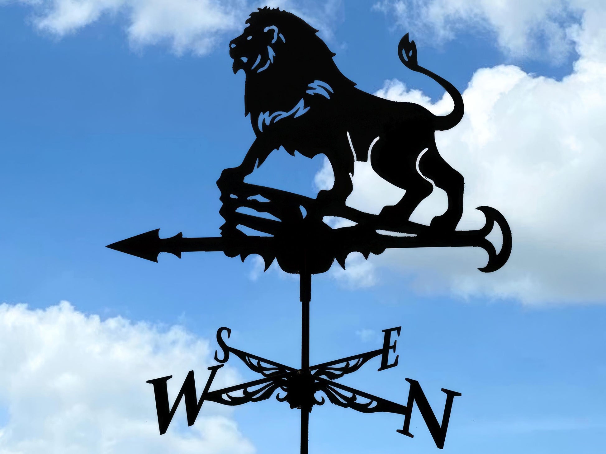 Lion Weathervane Metal Wind Vane for Roof or Garden