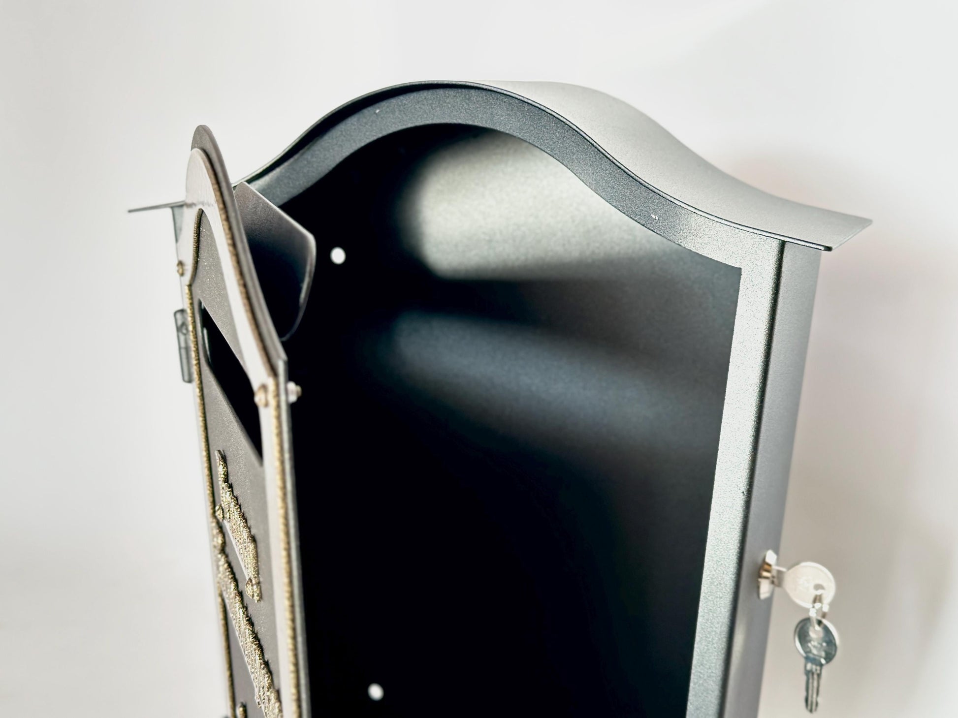 Custom Metal Mailbox with Lock — 8