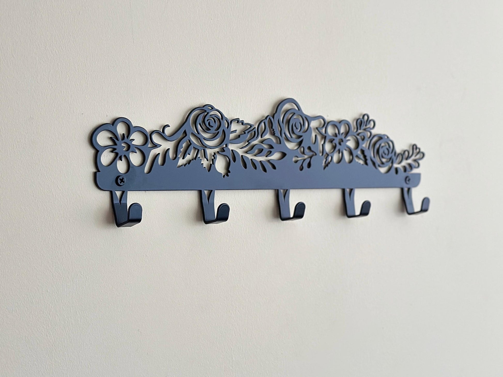 Metal Entryway Coat Rack with Flowers — 7