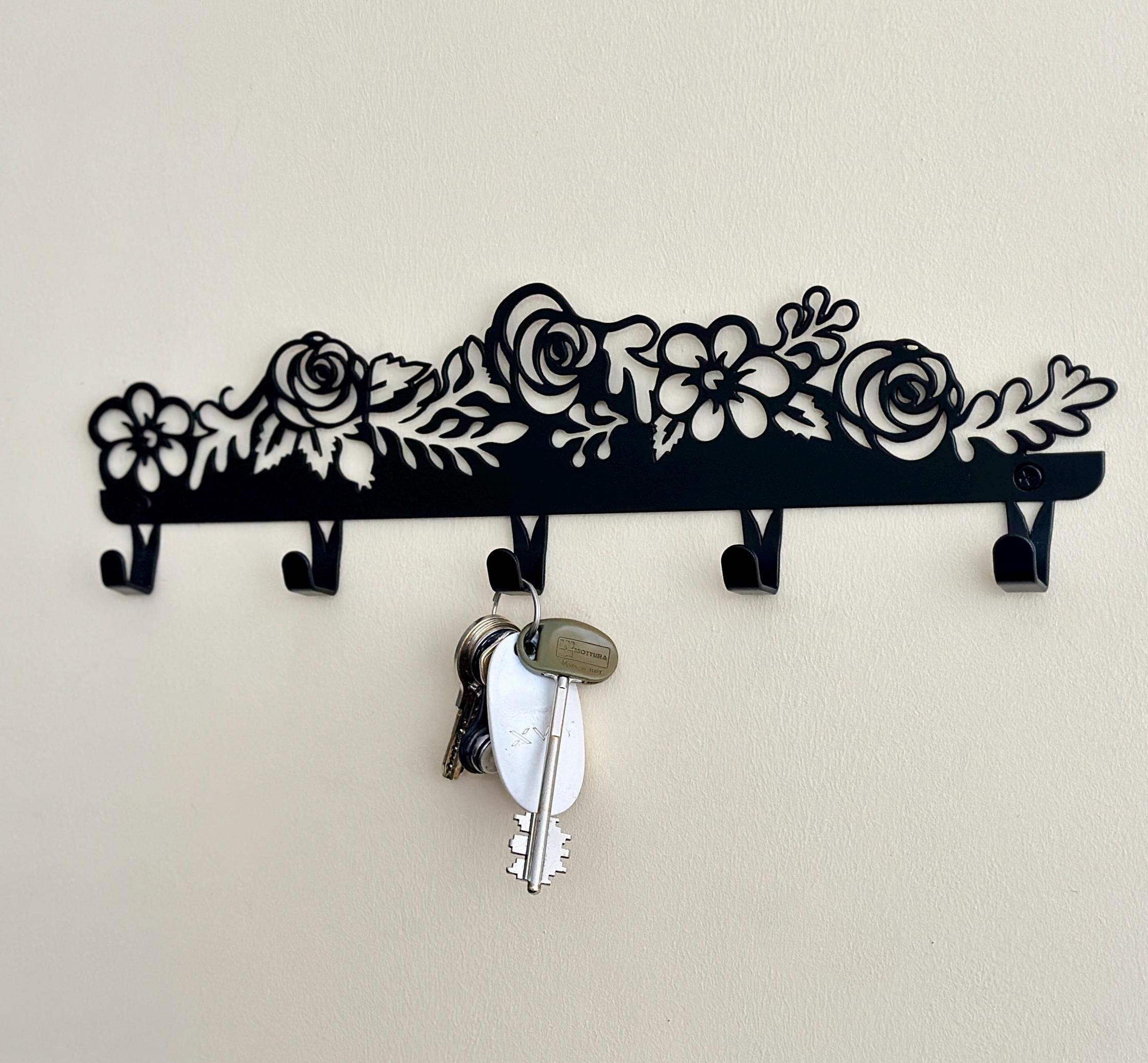 Metal Entryway Coat Rack with Flowers