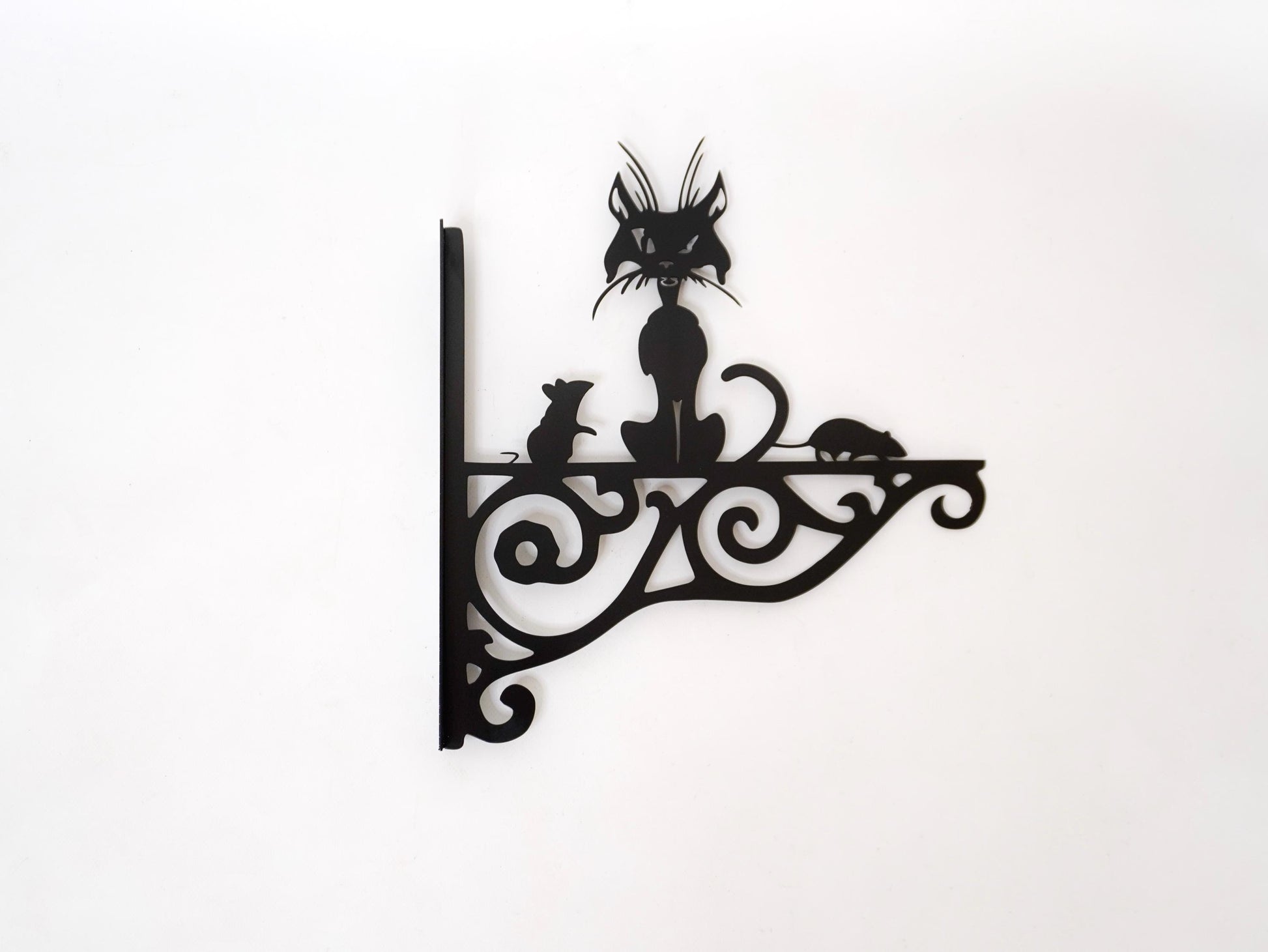 Metal Plant Hanger — 4
