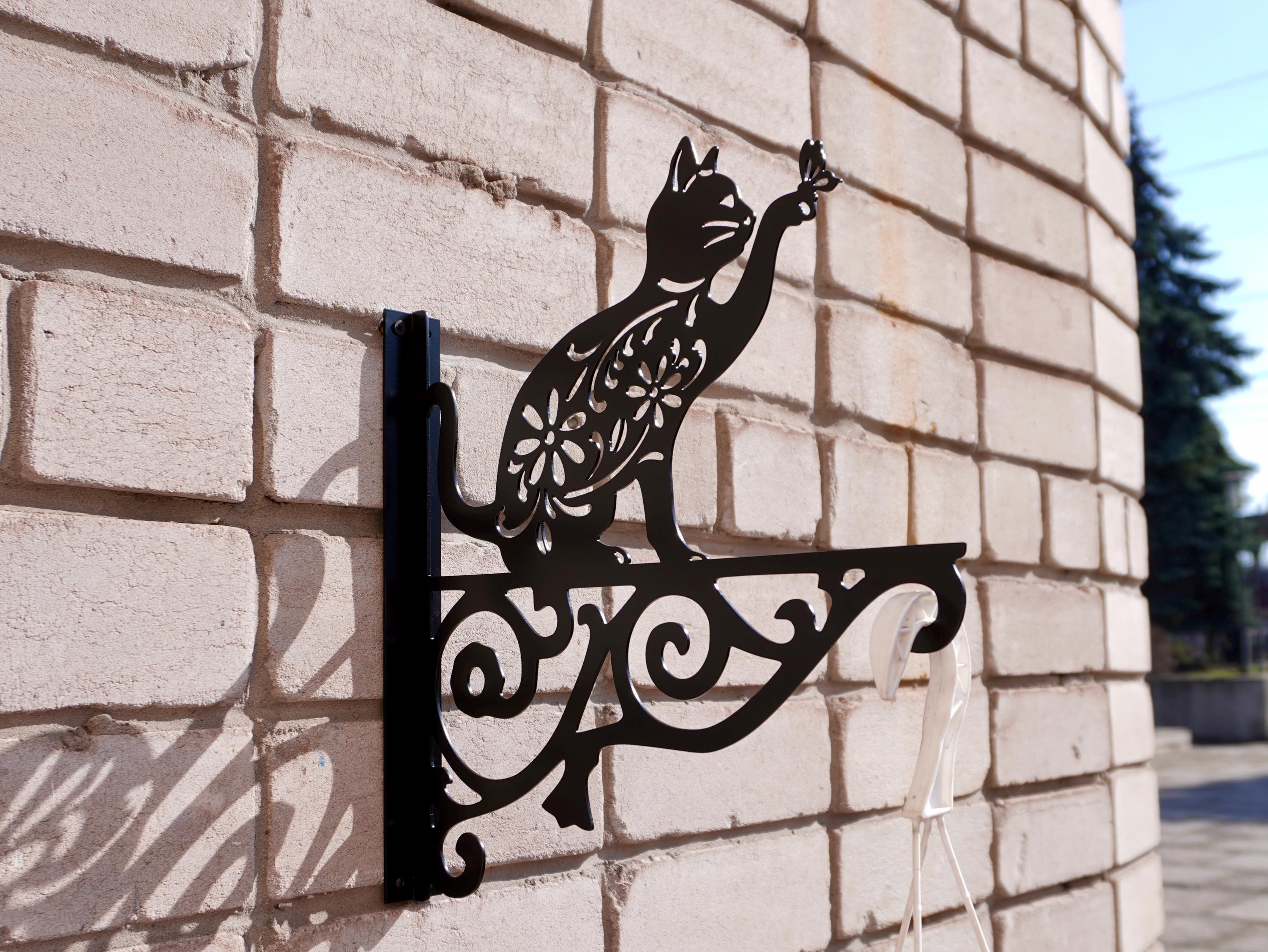 Cat with patterns metal outdoor plant hanger — 2