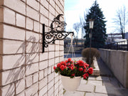 Garden gnome metal hanger