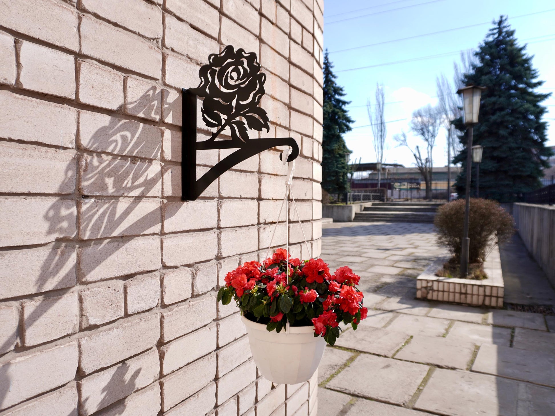 Rose metal outdoor plant hanger — 4