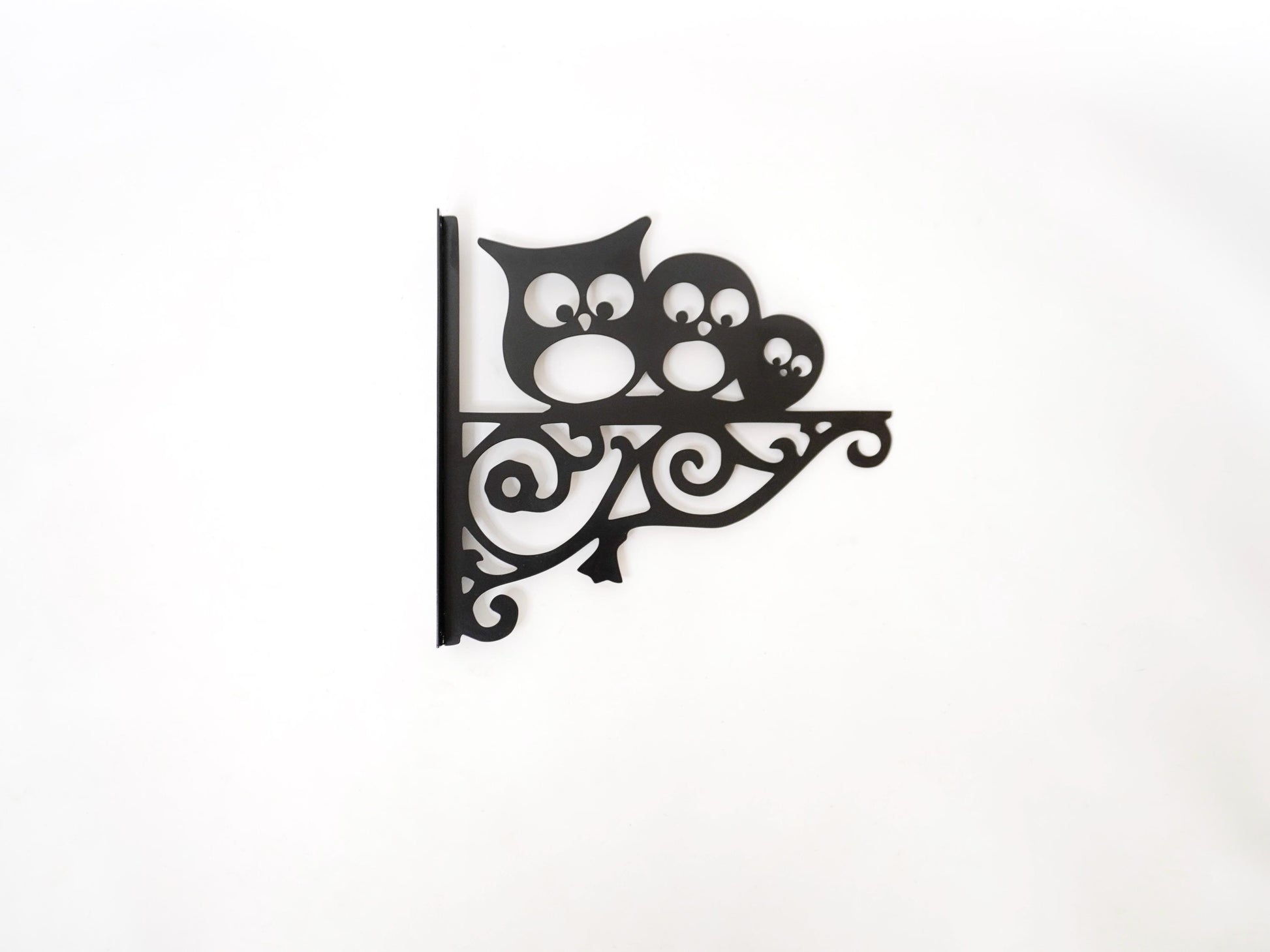 Owls metal outdoor plant hanger — 5