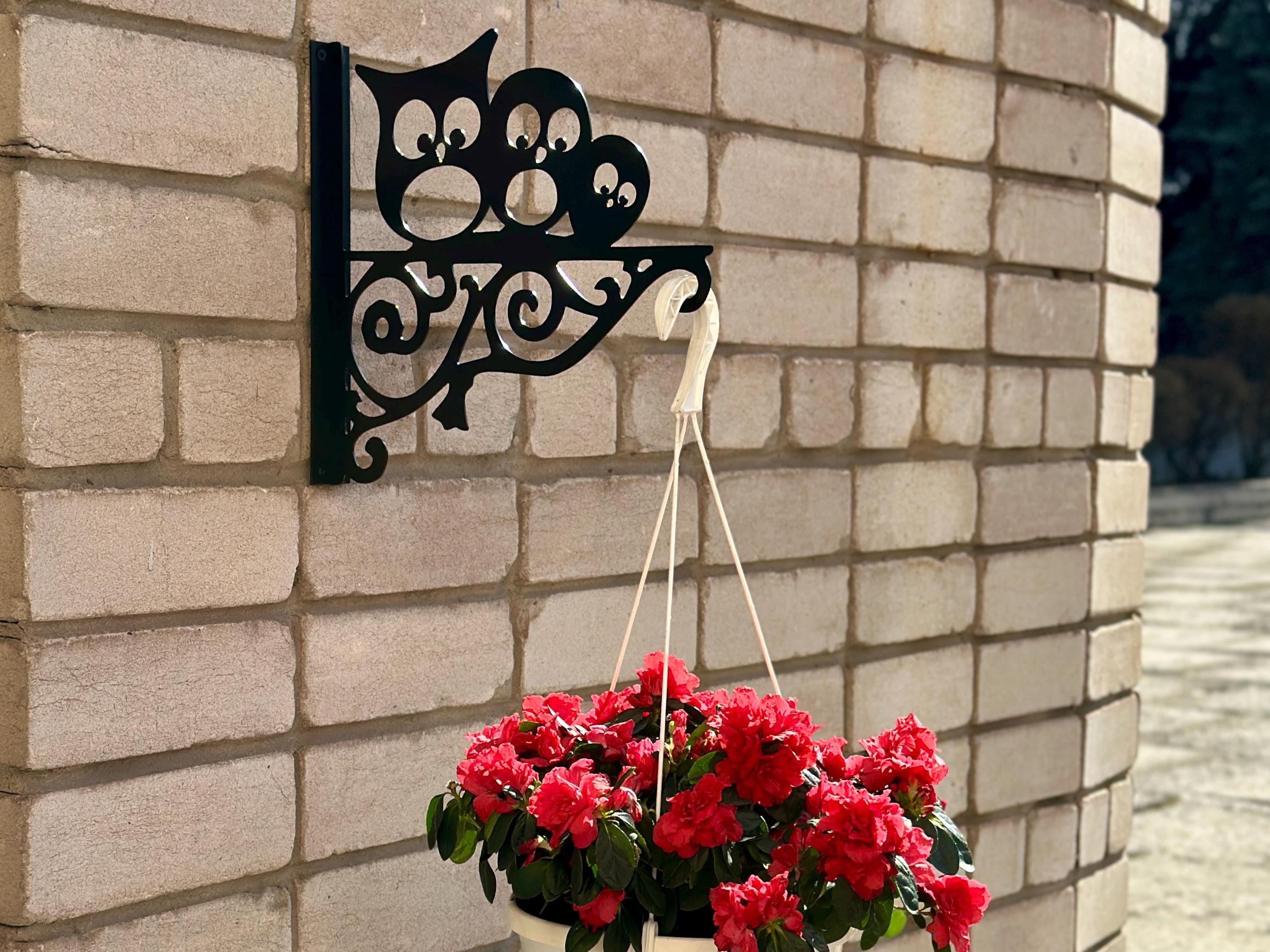 Owls metal outdoor plant hanger