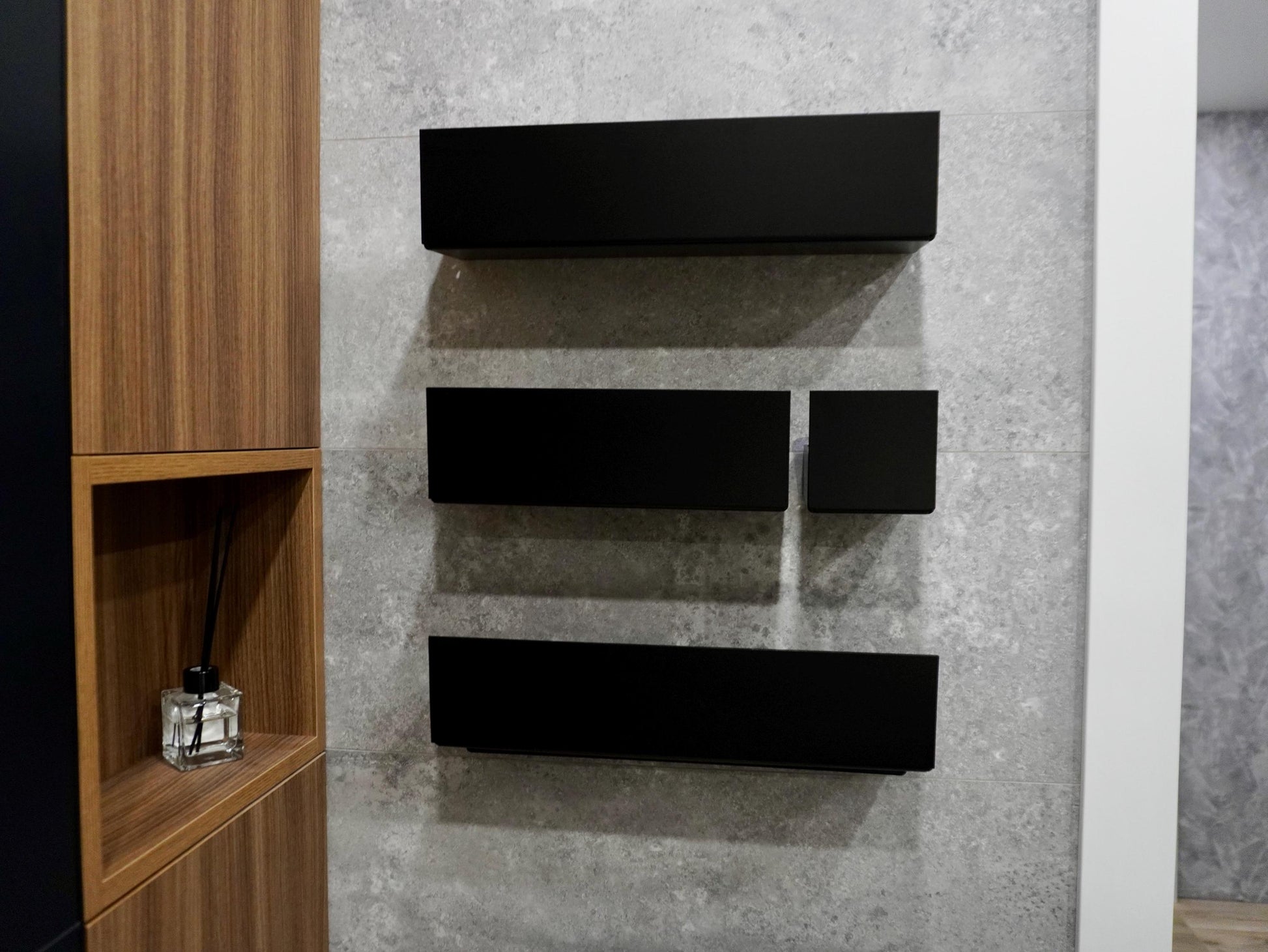 Set of Minimalistic Aluminum Shelves with for Bathroom or Shower — 4