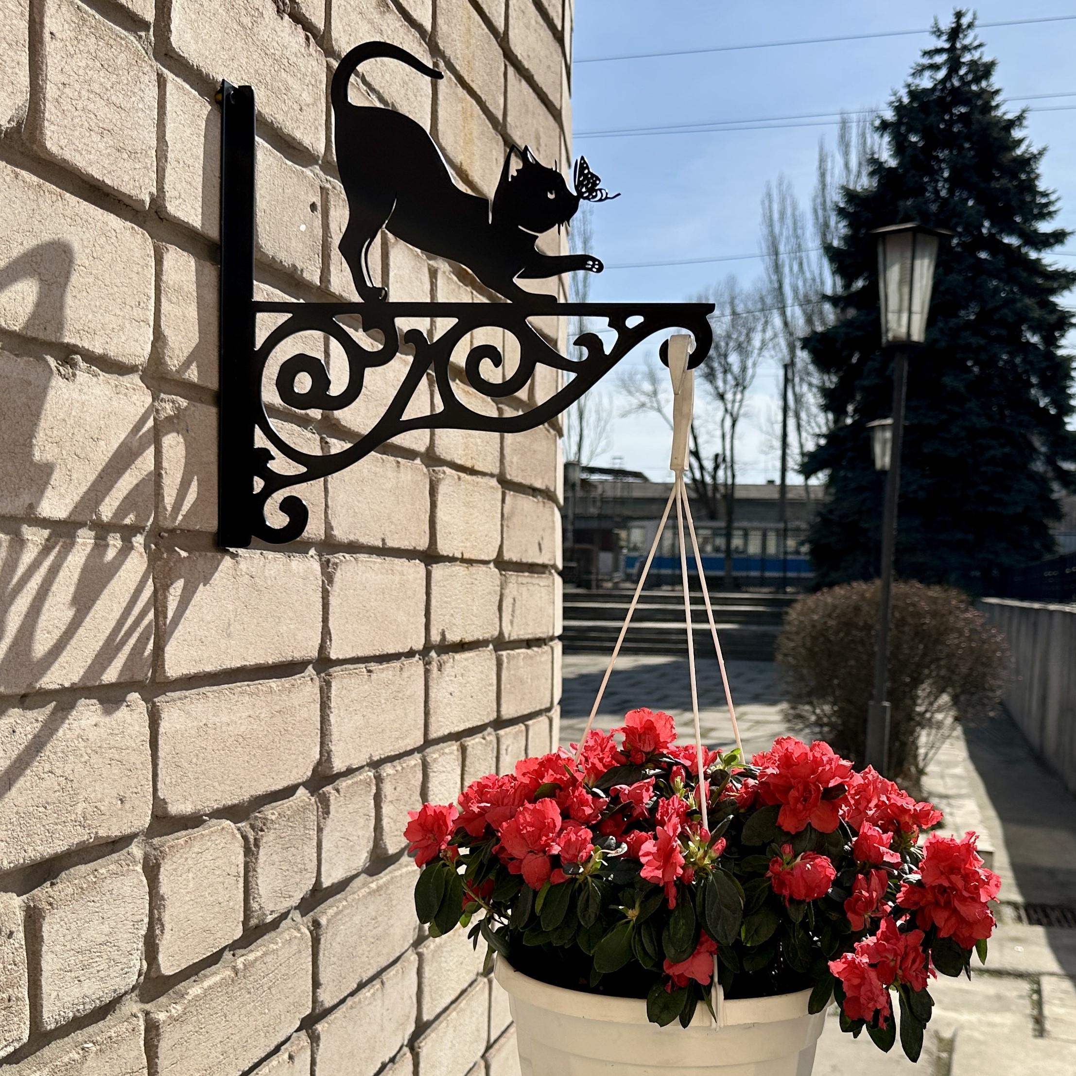 Cat and butterfly metal outdoor plant hanger