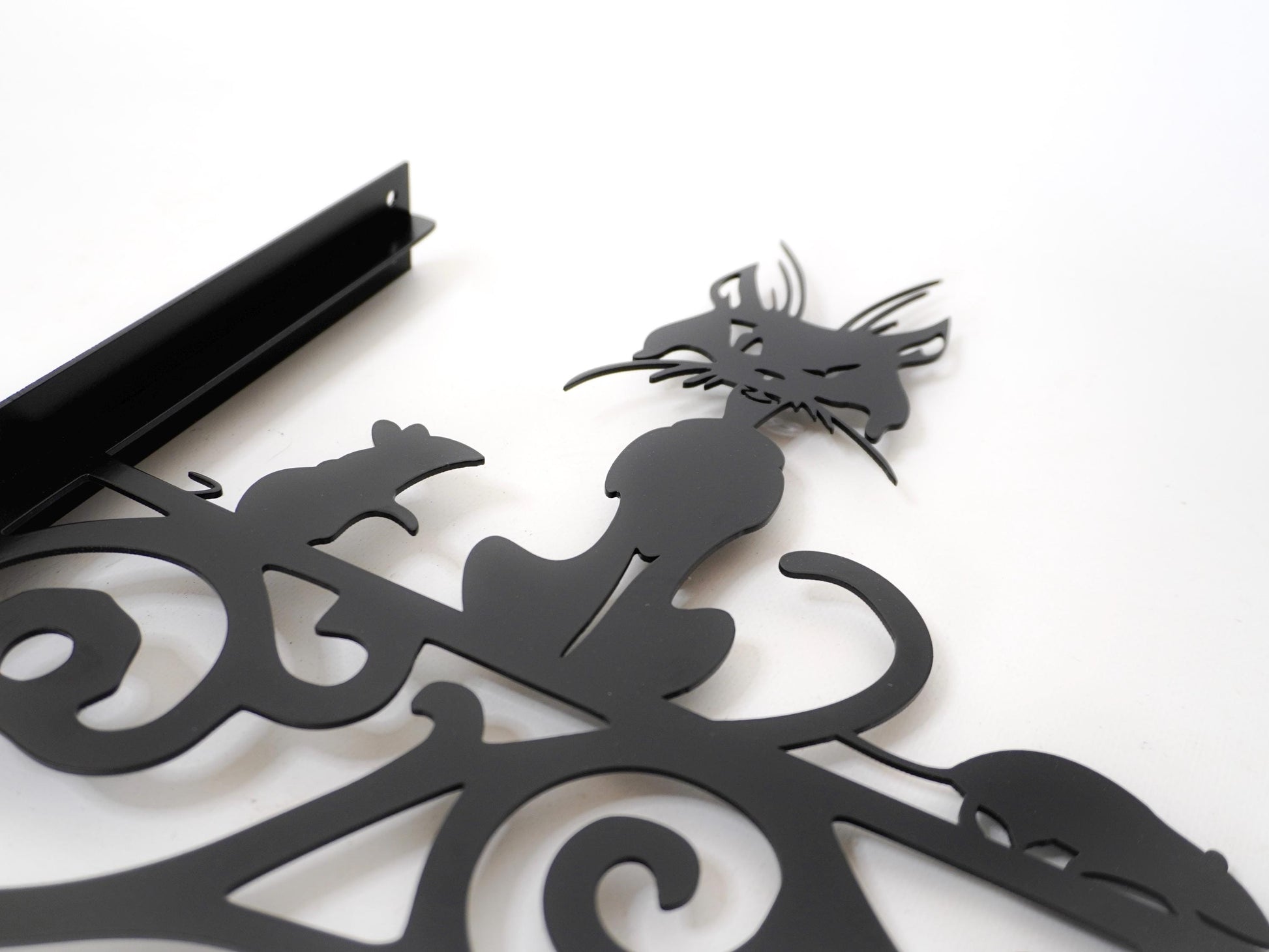 Metal Plant Hanger — 5