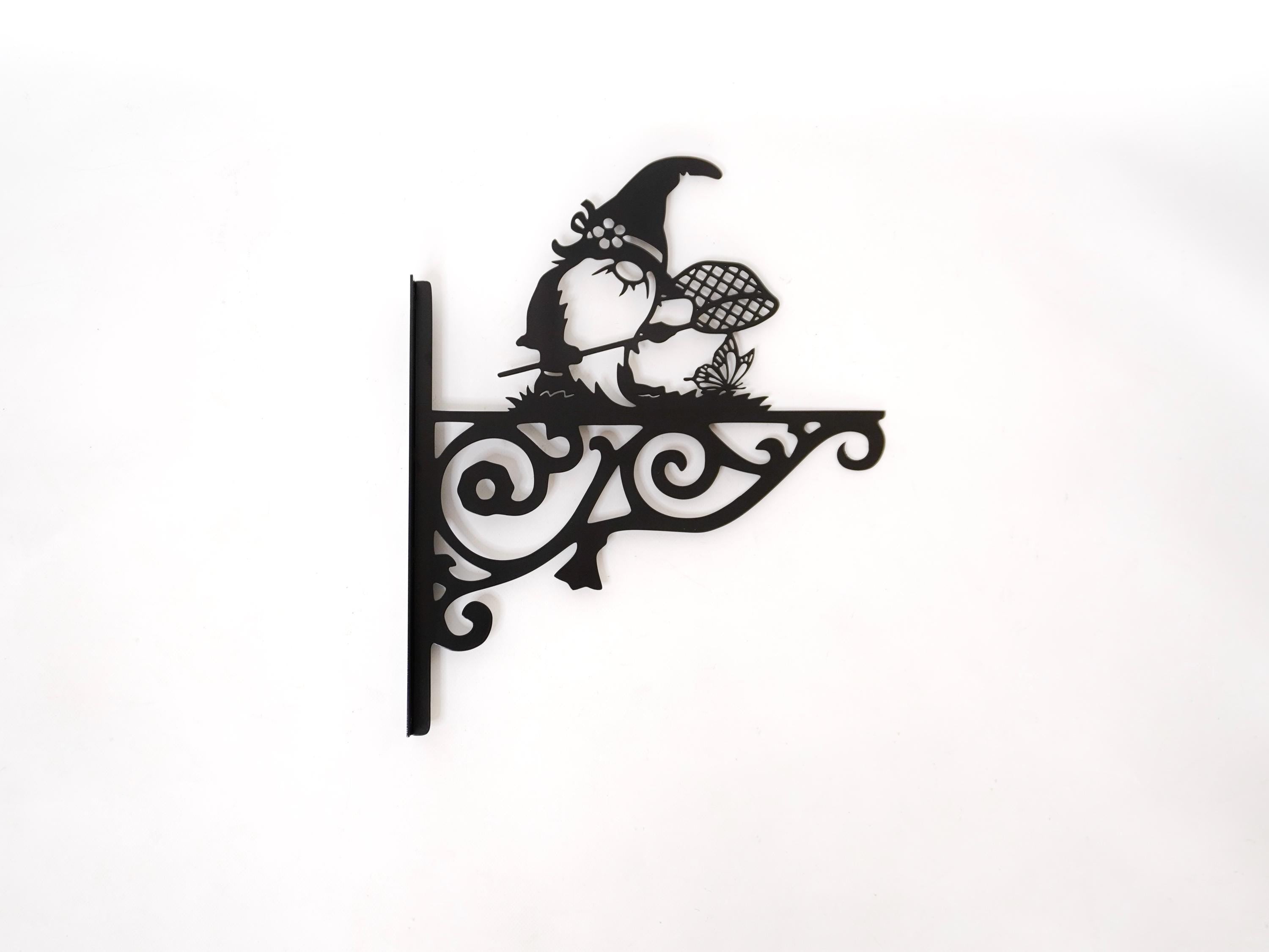Garden gnome metal hanger — 6
