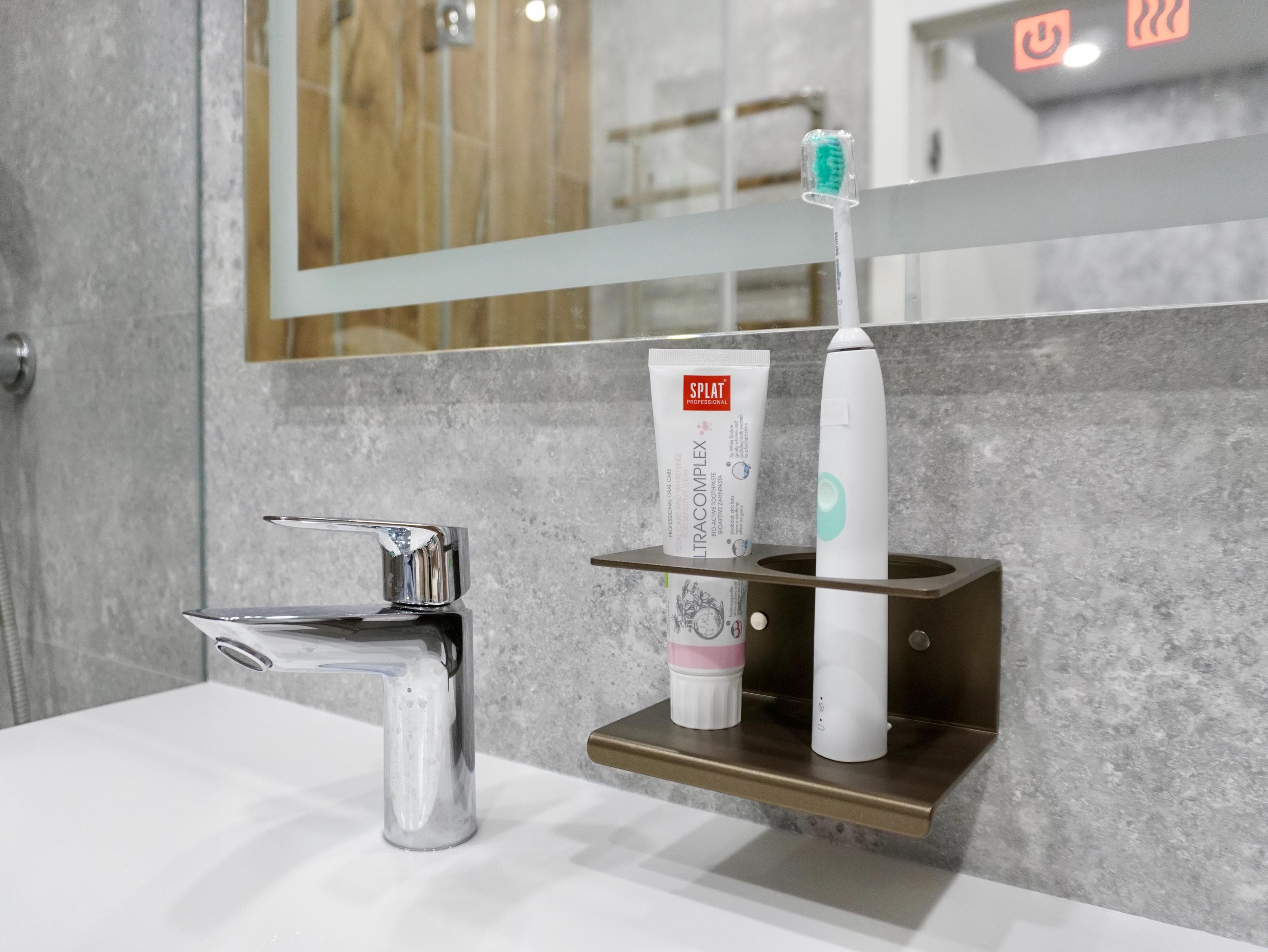 Aluminum Bathroom Shelf with Cup Holder