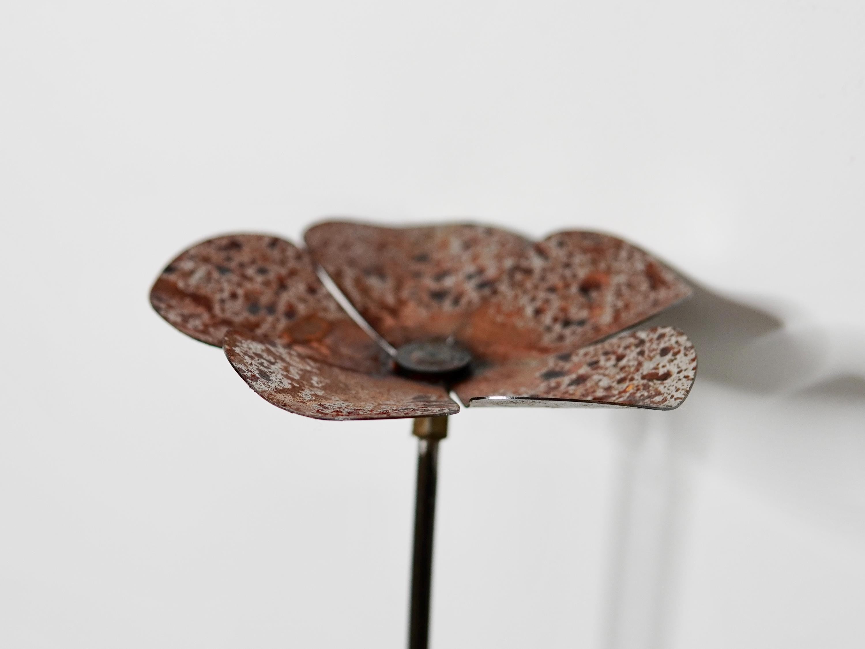Metal Violet Garden Decoration — 4