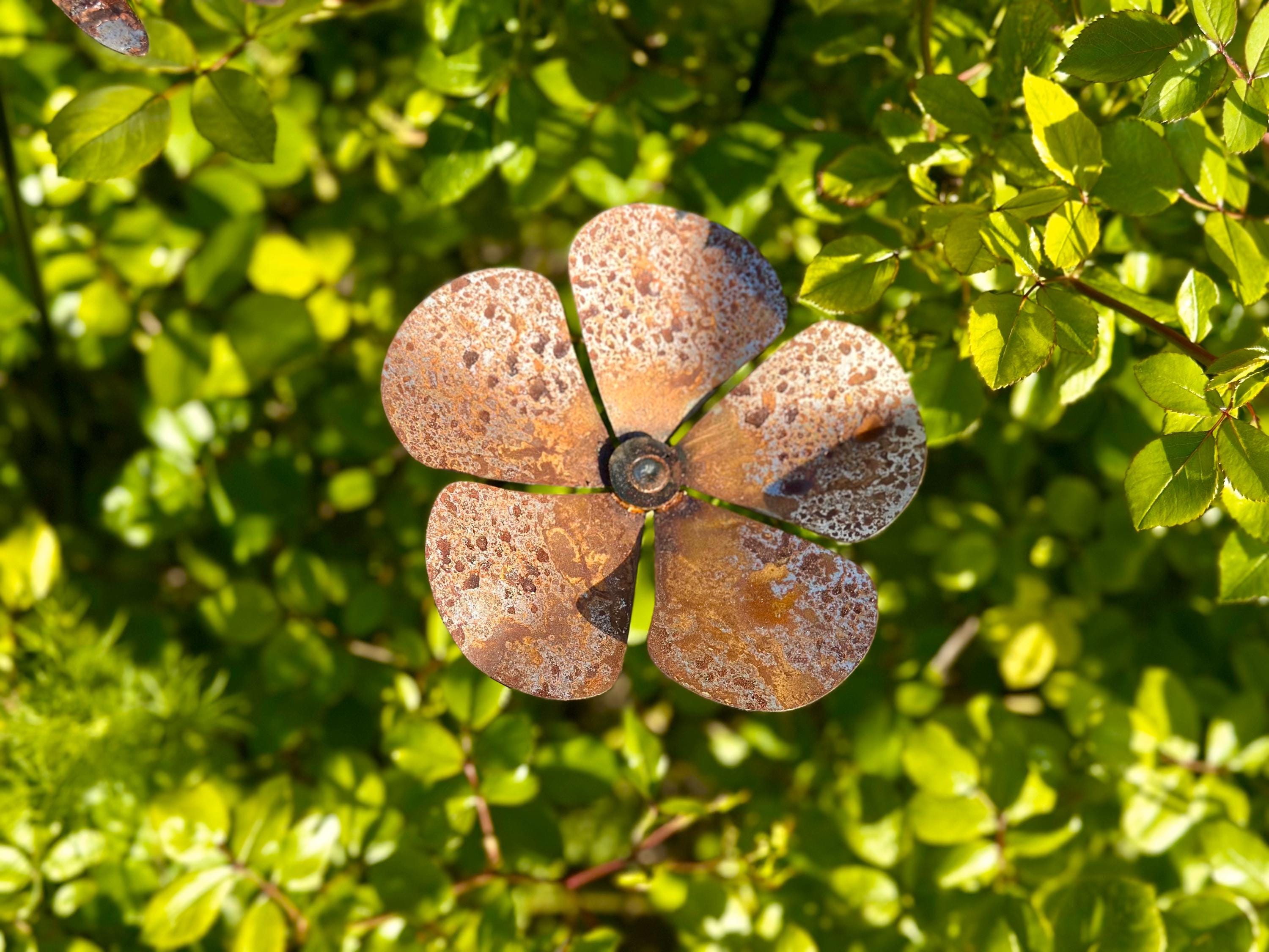 Metal Violet Garden Decoration — 2
