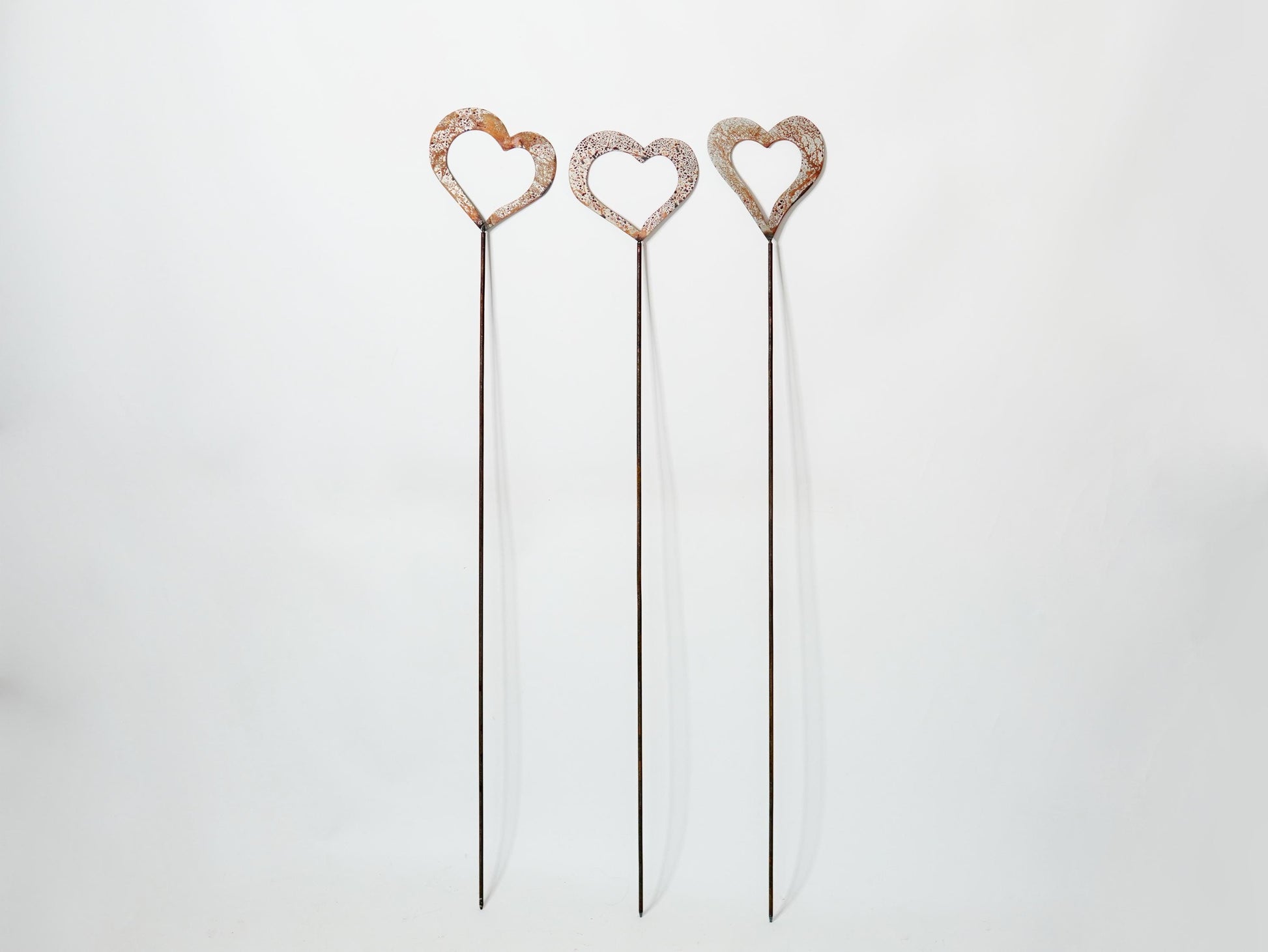 Rusty Metal Heart Garden Stakes — 3