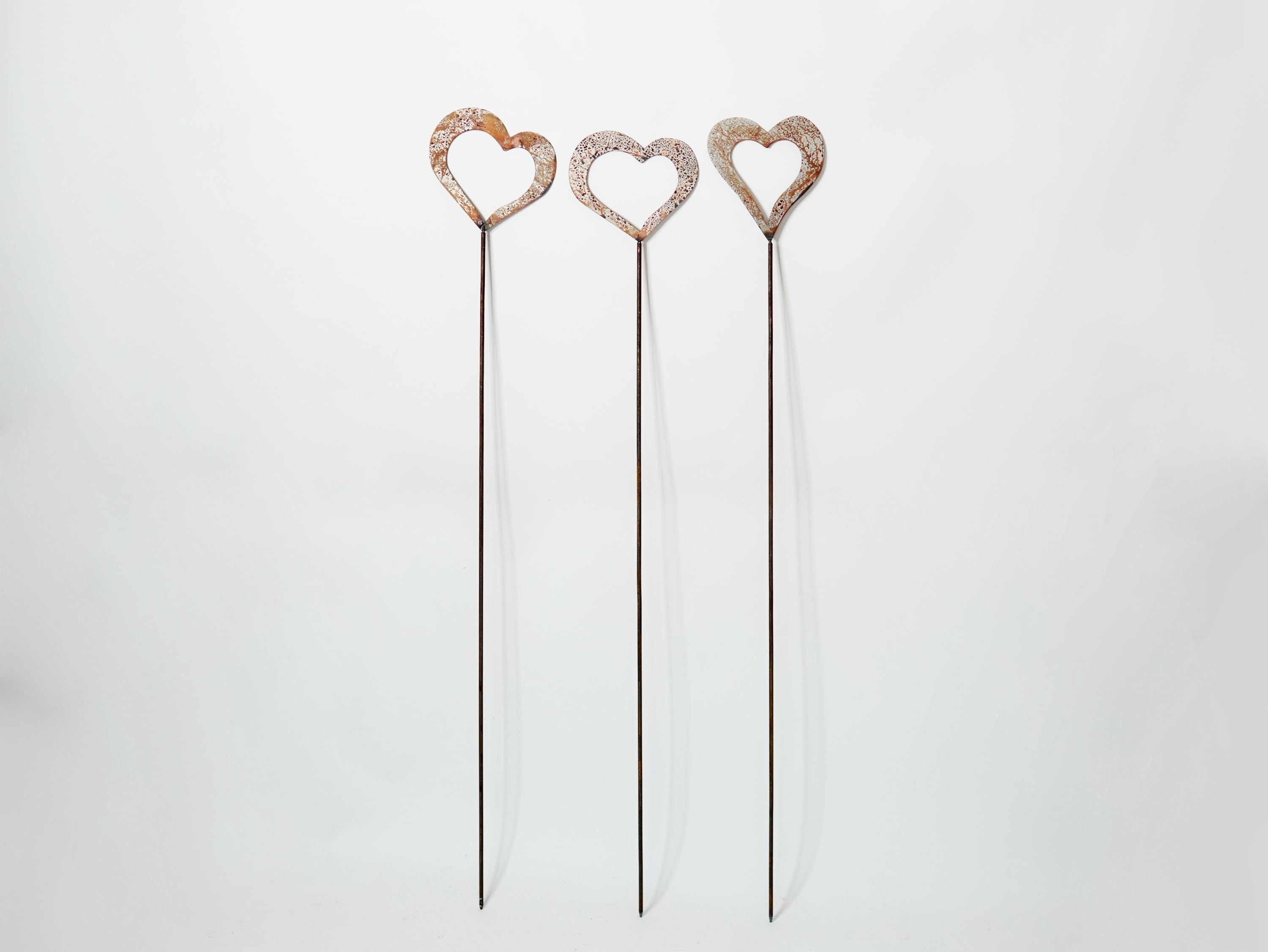 Rusty Metal Heart Garden Stakes — 3