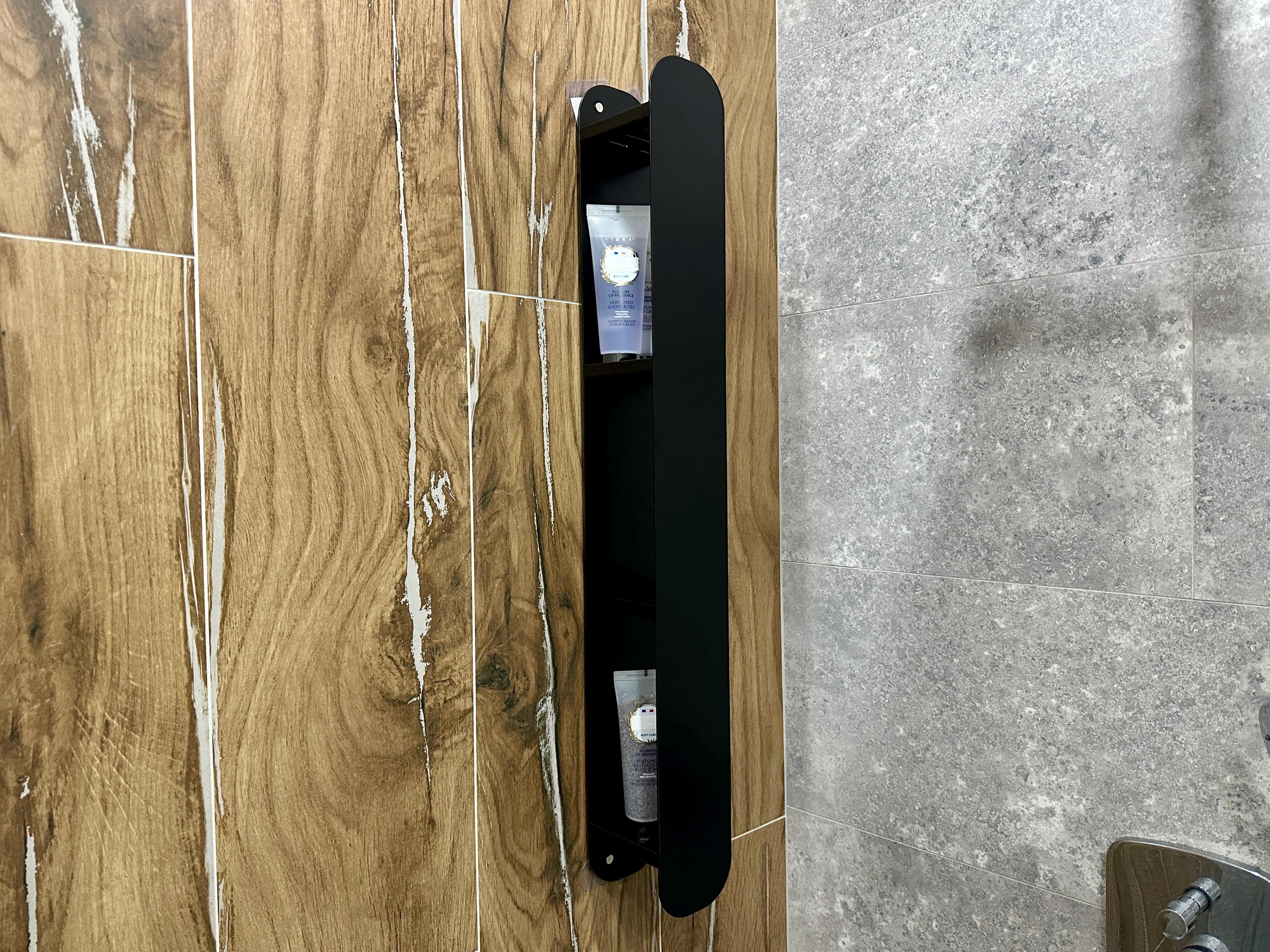 Vertical Bathroom Organiser