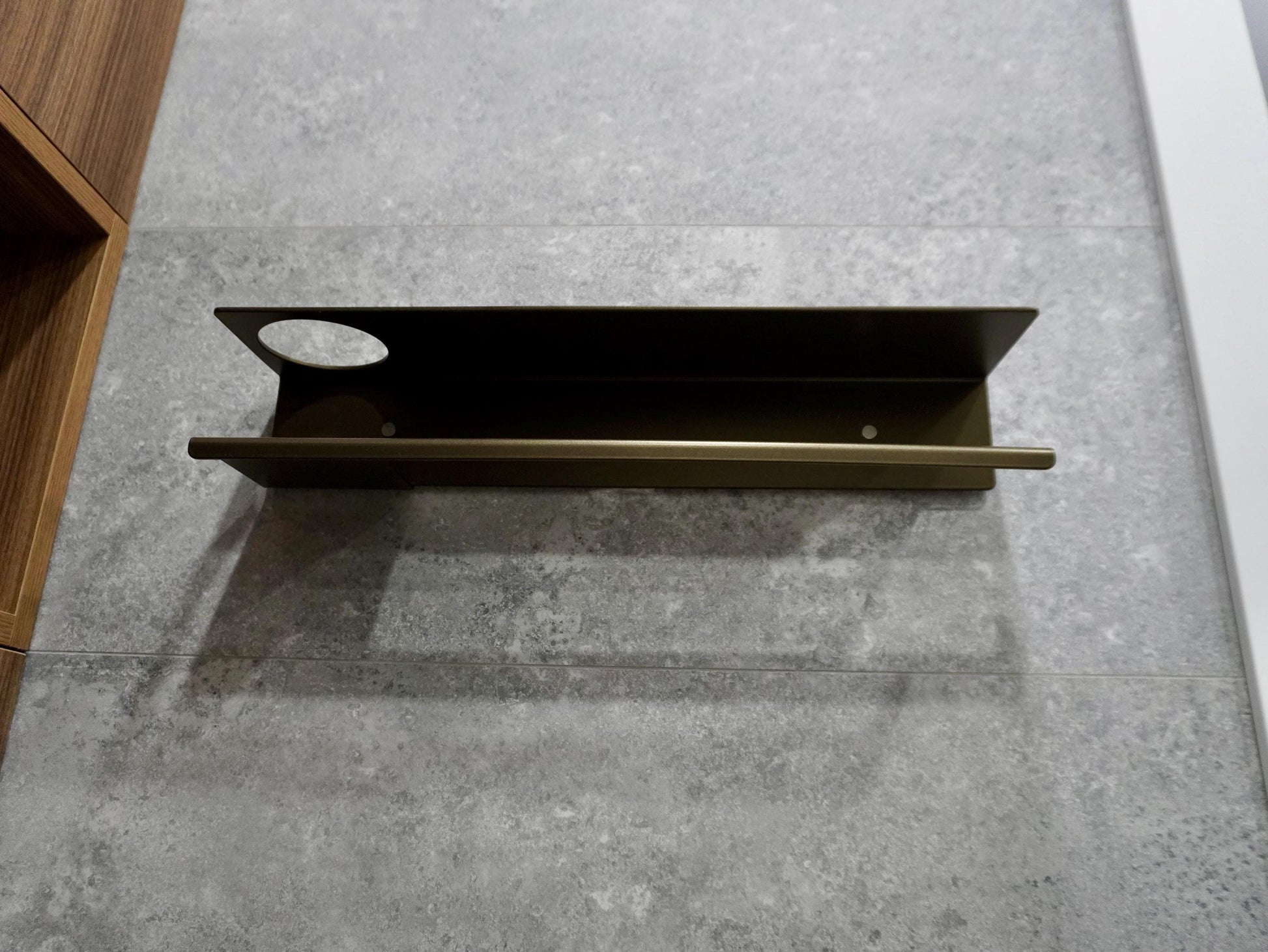 Metal Towel Holder with Shelf — 3