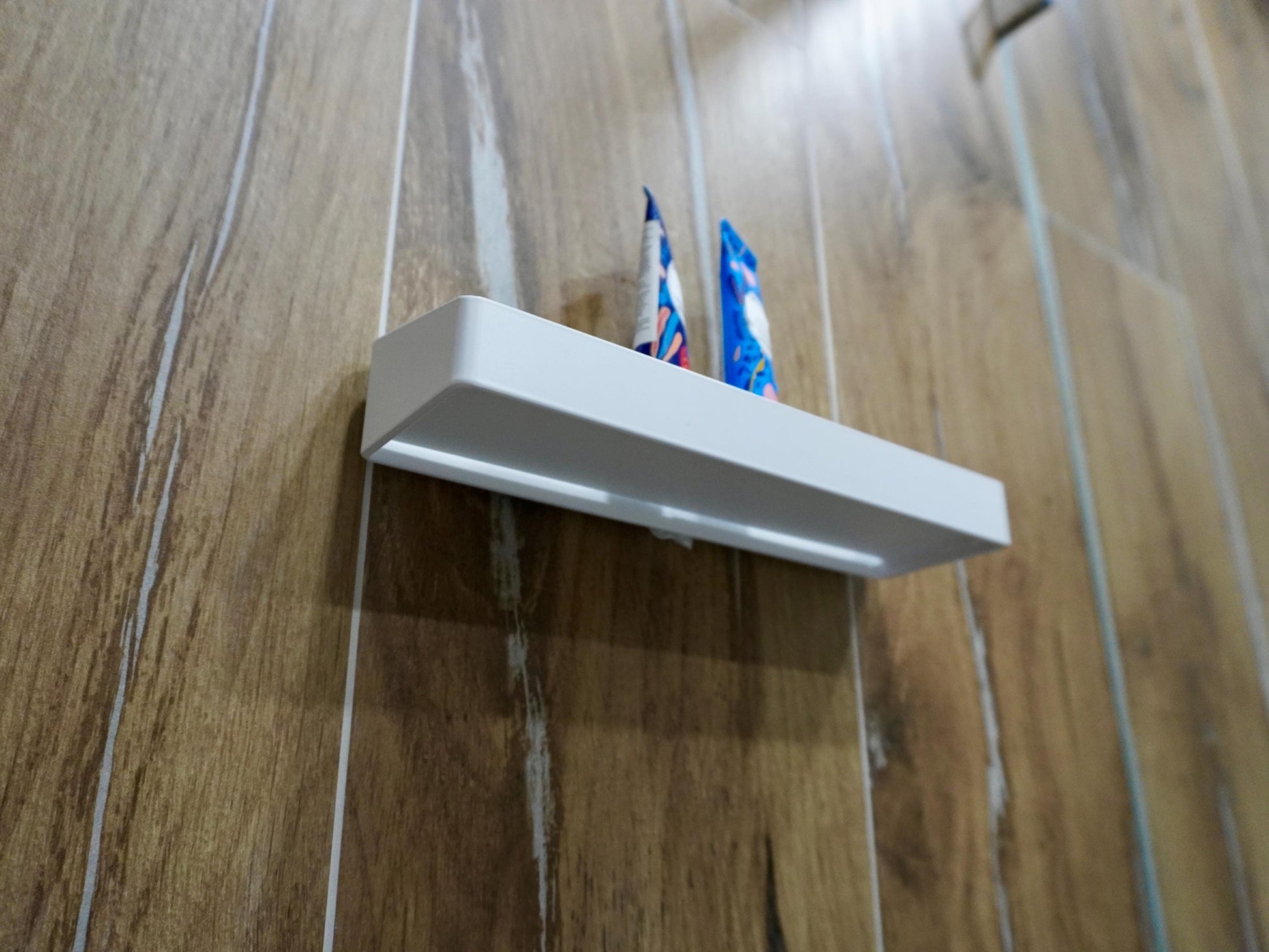 Minimalist Aluminum Floating Shelf — 2