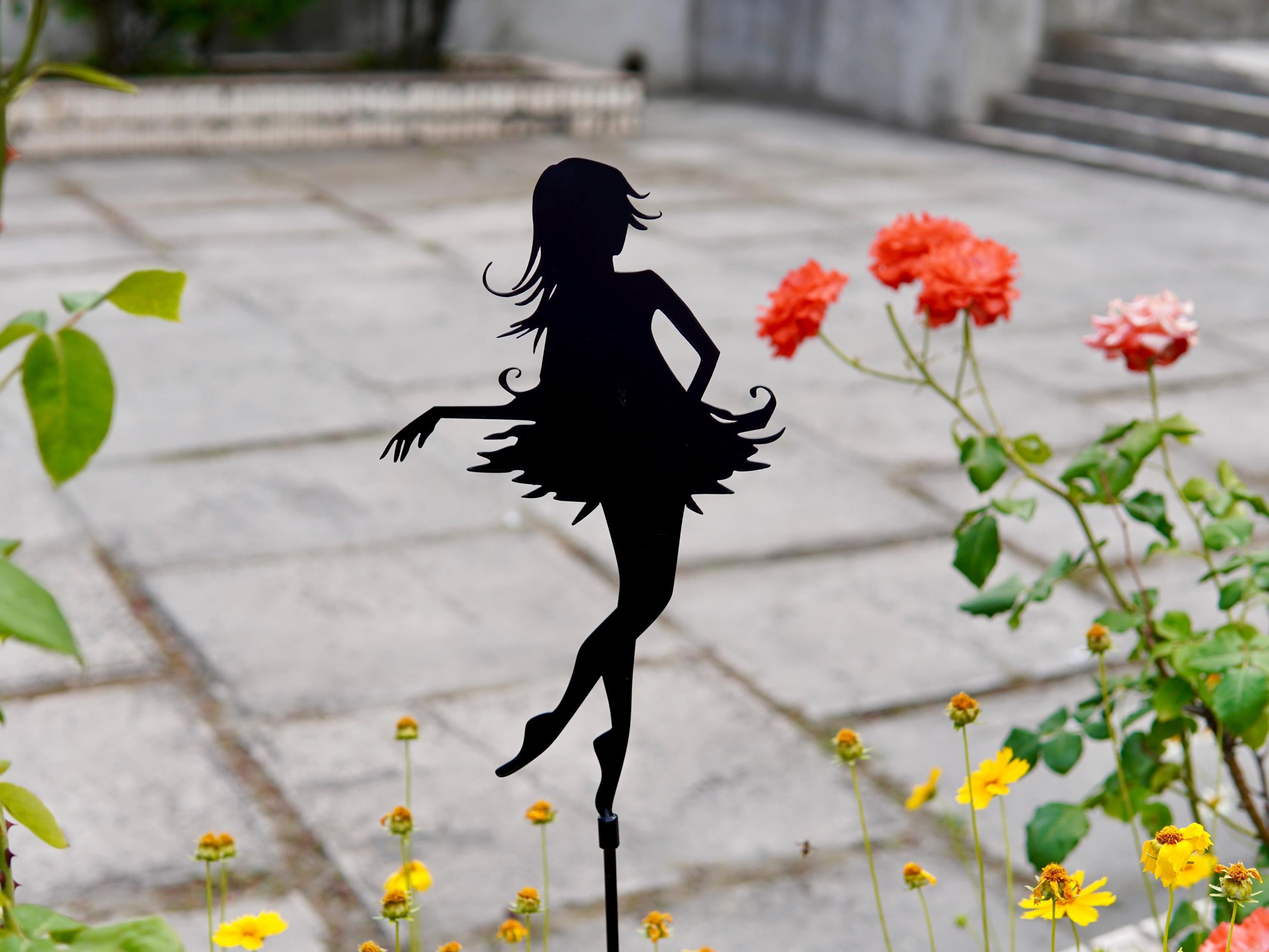 Garden Pixie For Backyard or Patio. Elegant Accent for Your Outdoor Es — 2