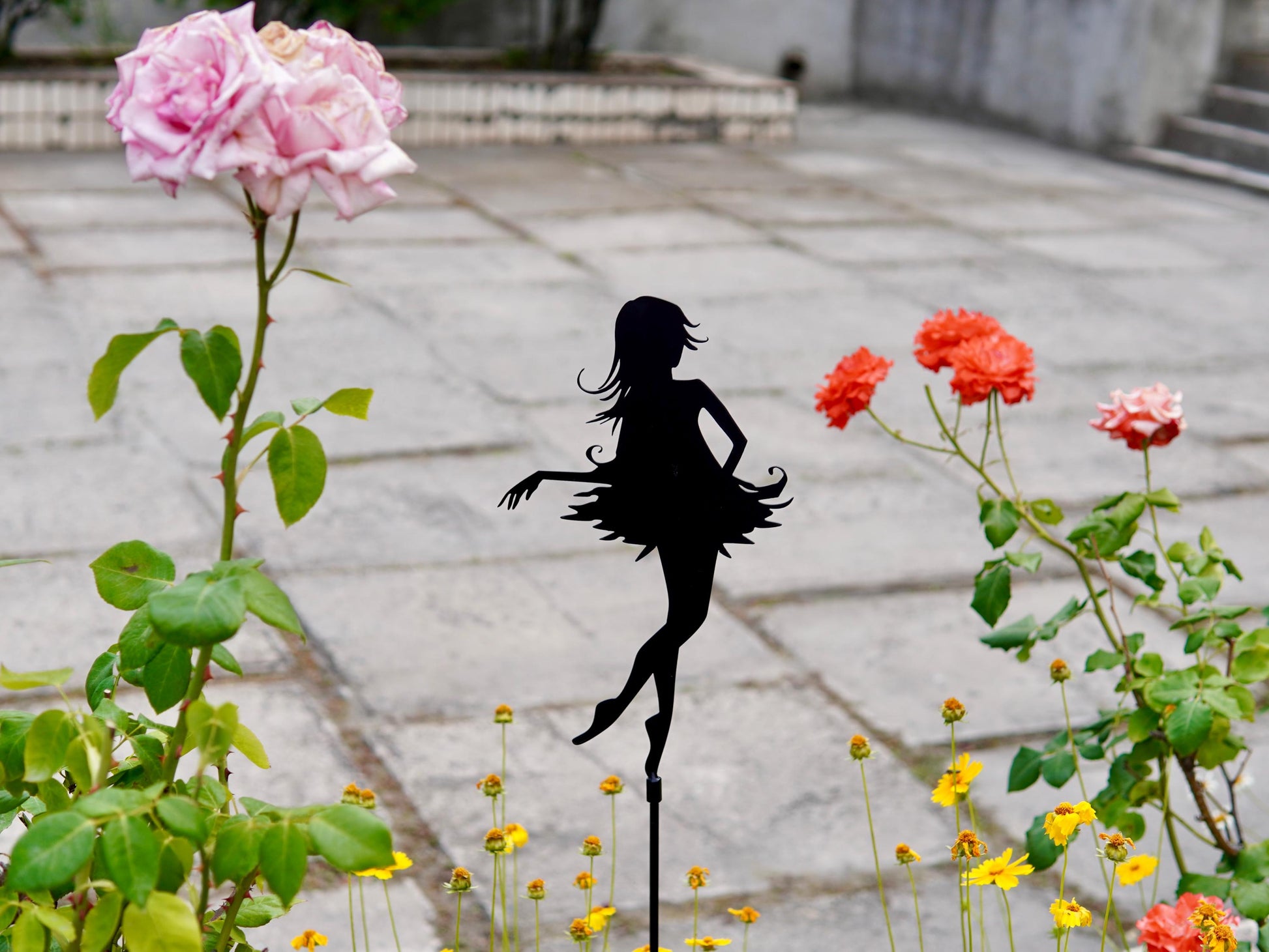 Garden Pixie For Backyard or Patio. Elegant Accent for Your Outdoor Es