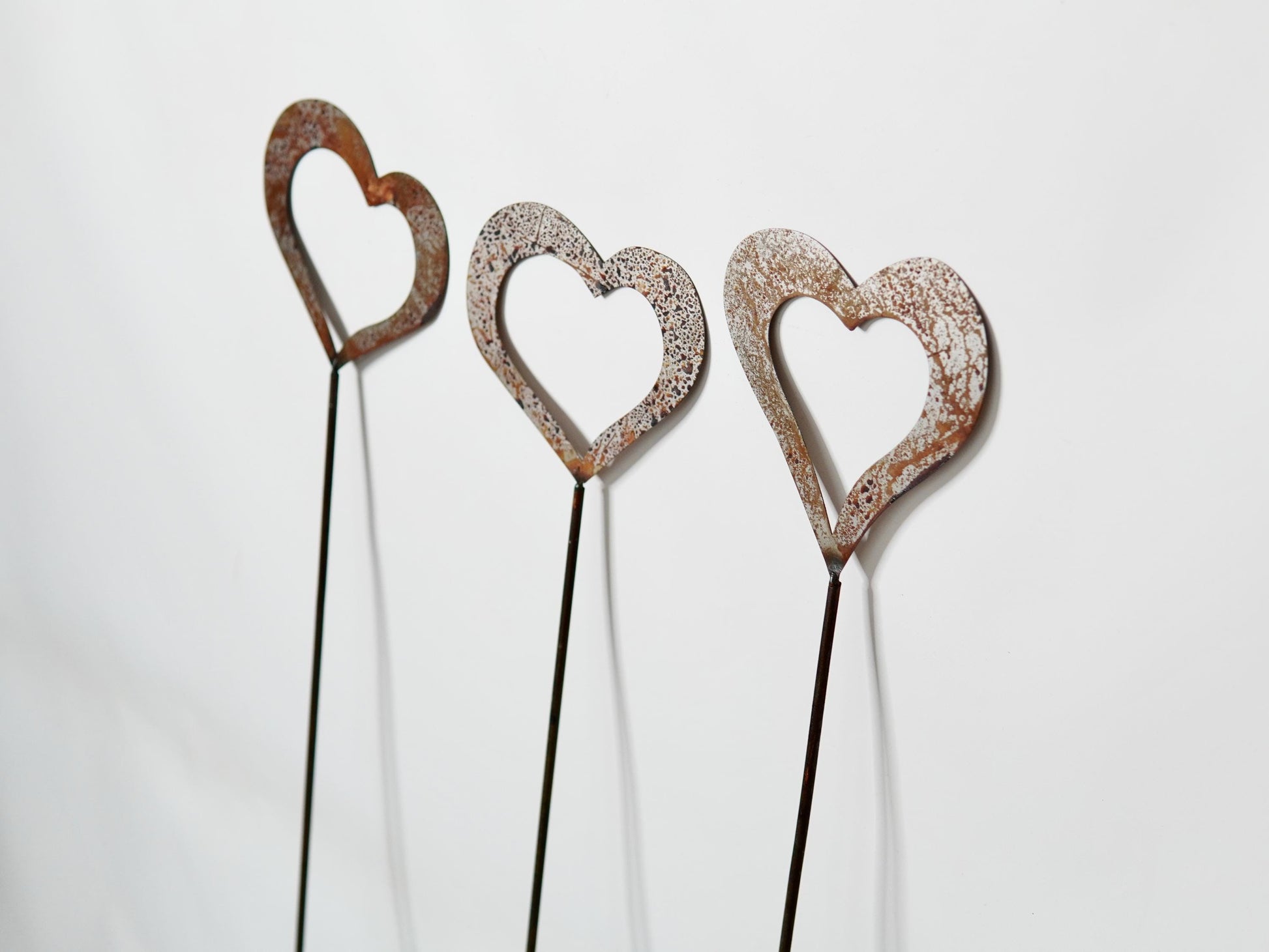 Rusty Metal Heart Garden Stakes — 2