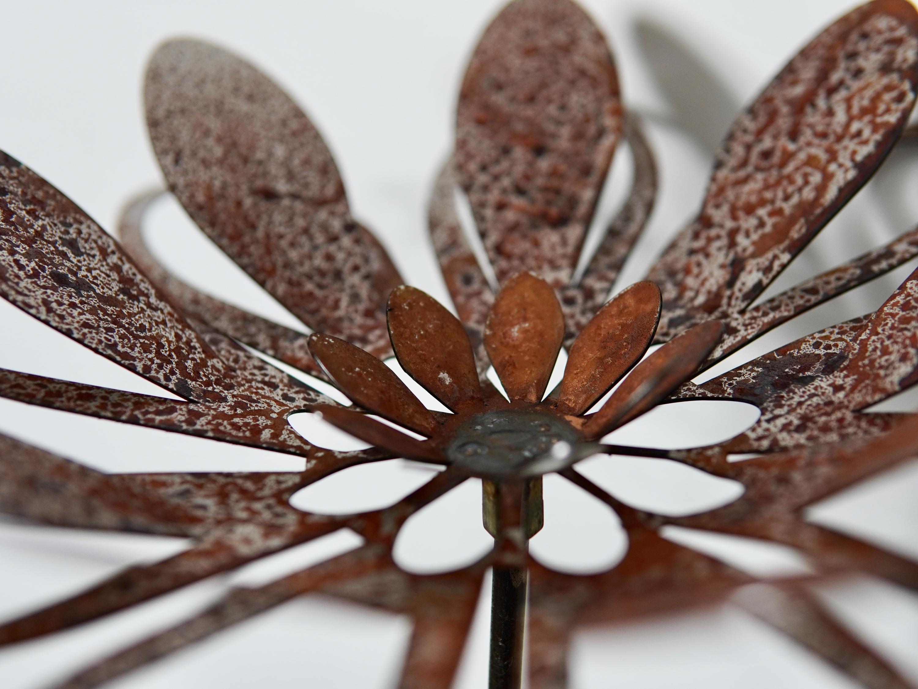 Metal Rudbeckia Flower Stake — 3