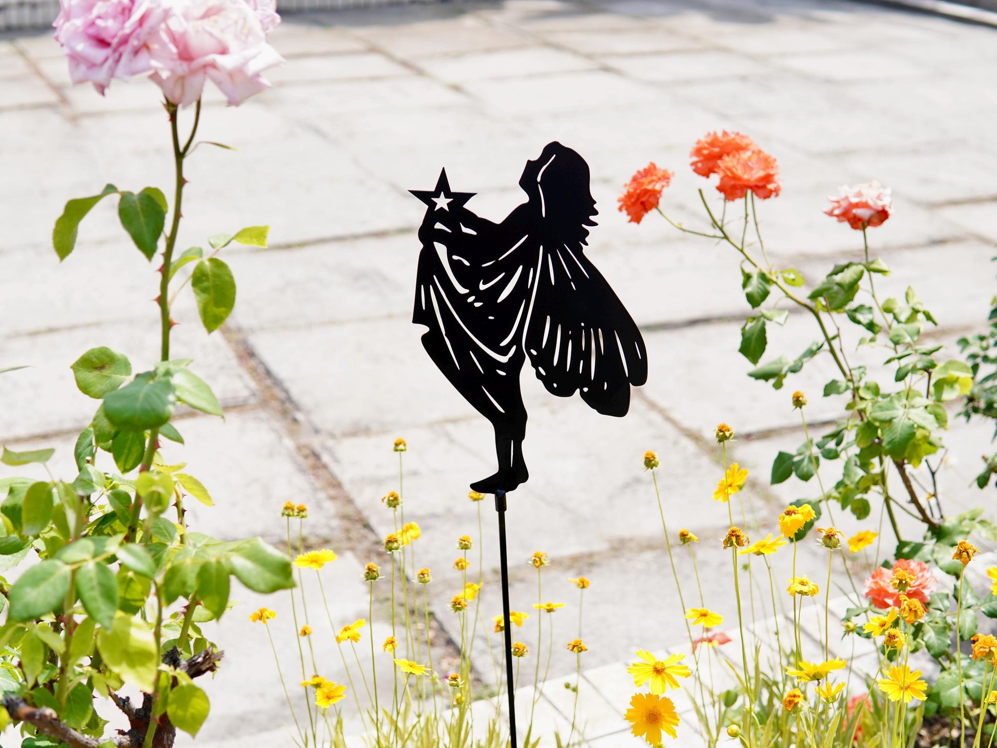 Elf Catch a Star. Charming Decoration For Backyard or Lawn. Outdoor De — 2