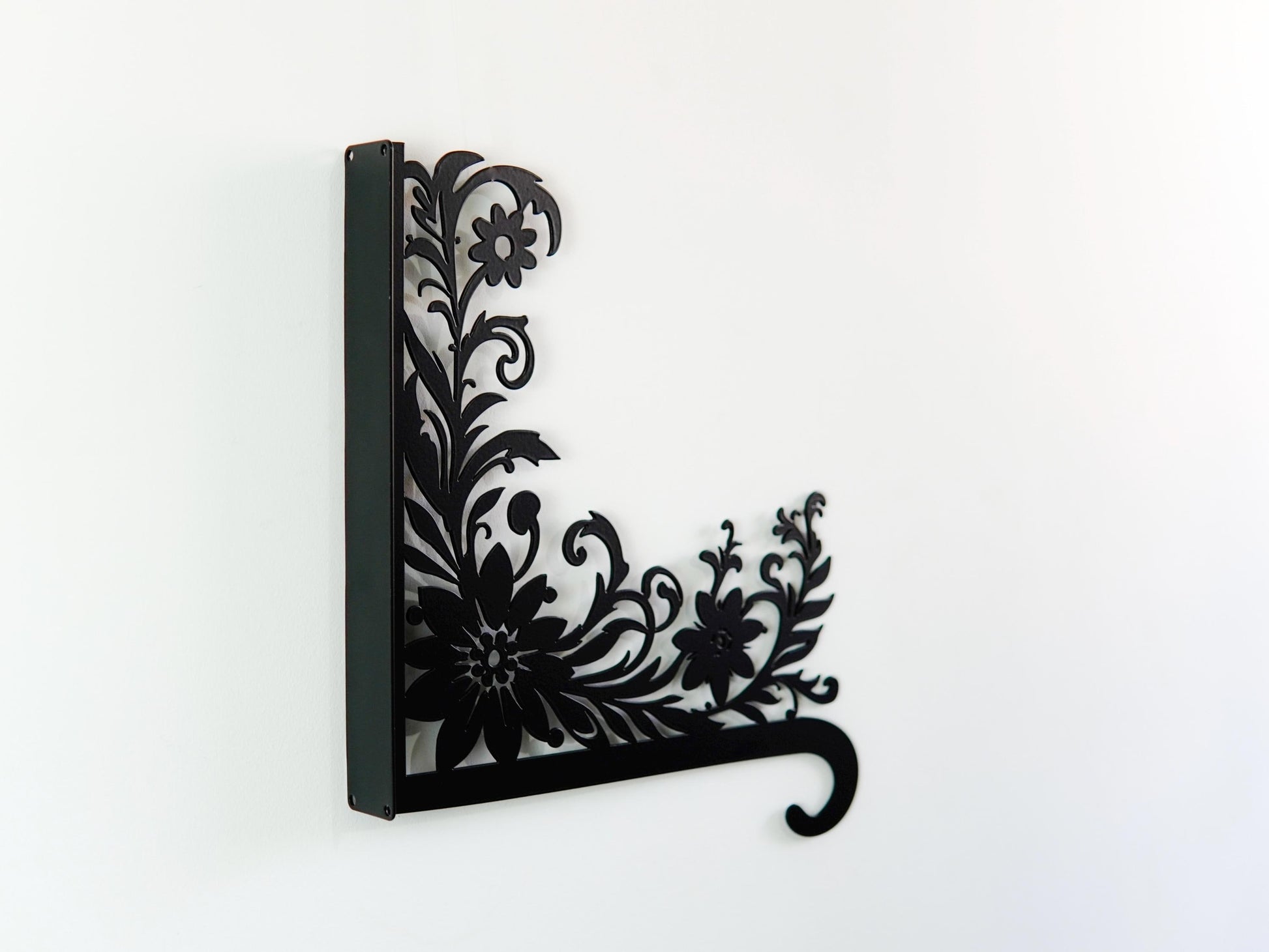 Floral Ornament Outdoor Plant Hanger — 4