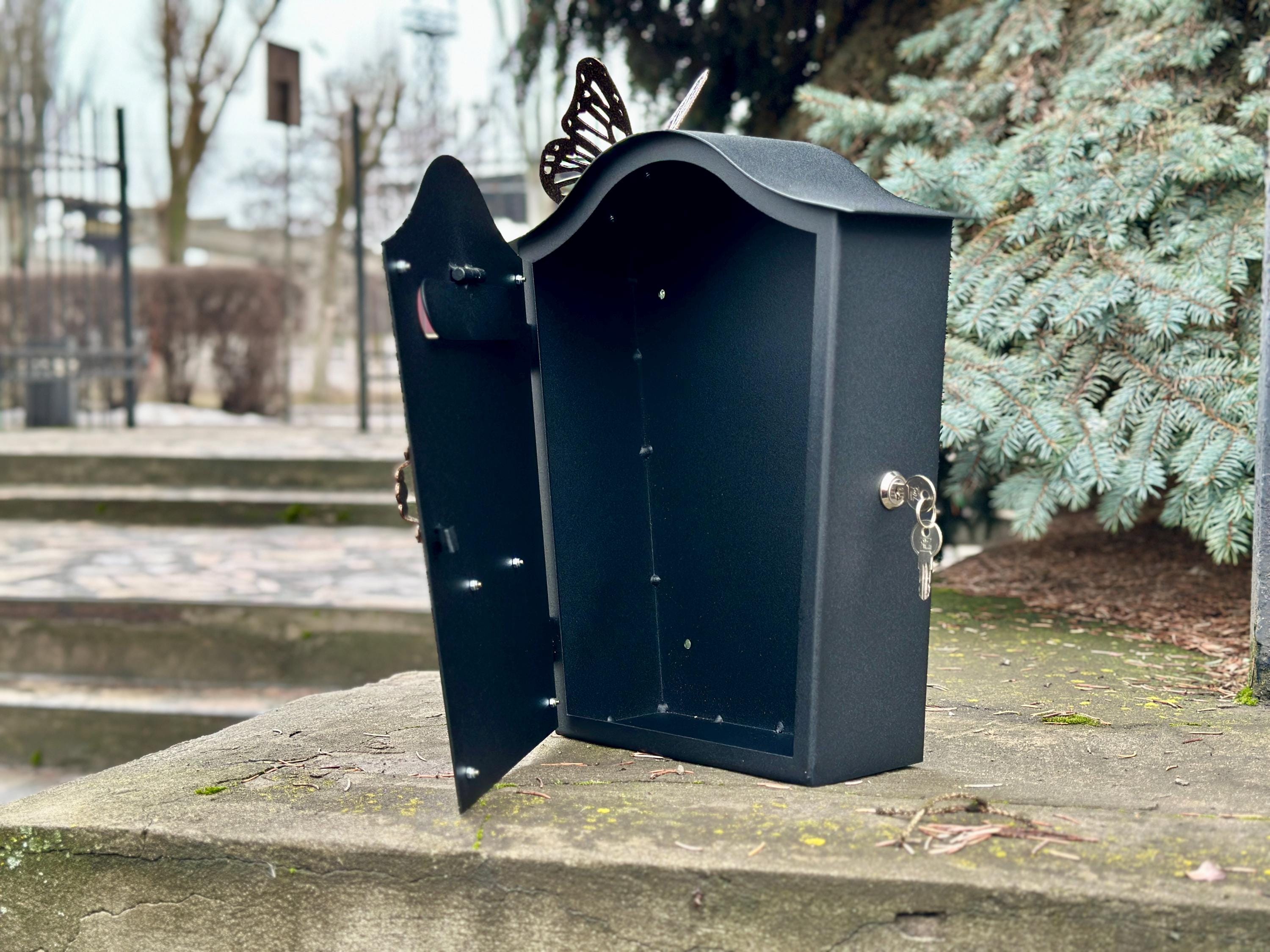 Custom Mailbox Butterfly — 7