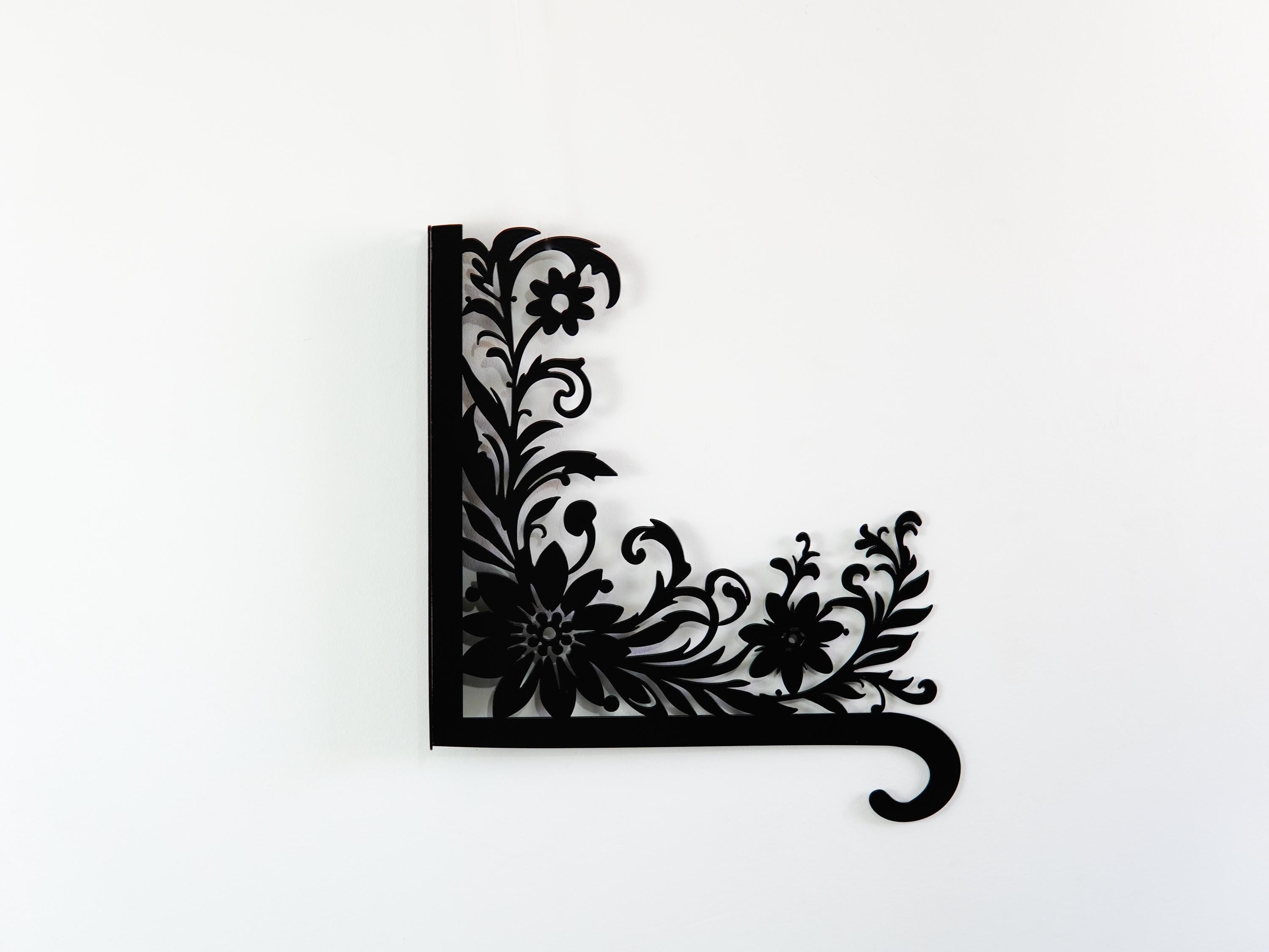Floral Ornament Outdoor Plant Hanger — 3