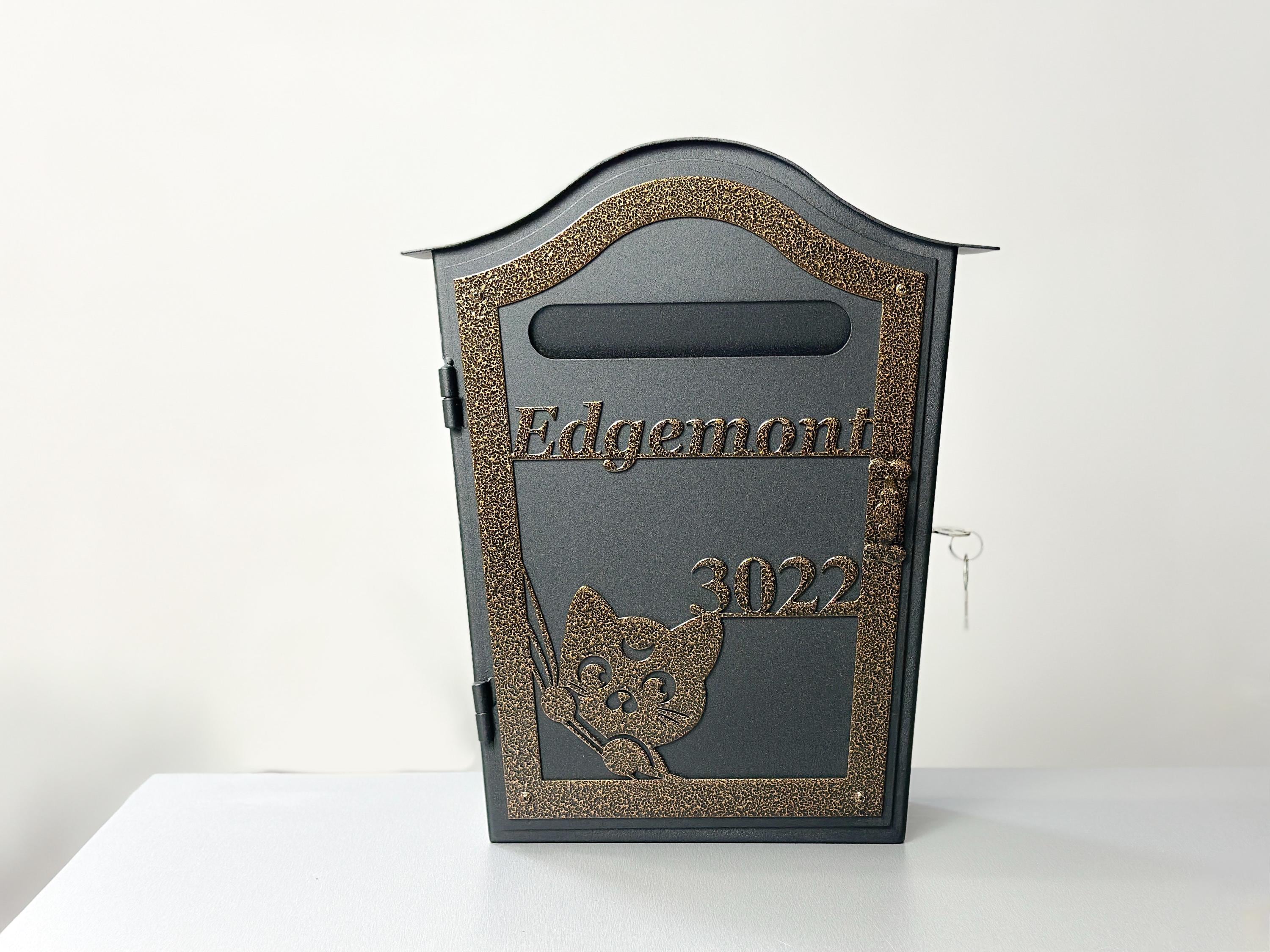 Personalized Locking Mailbox with Cat — 3